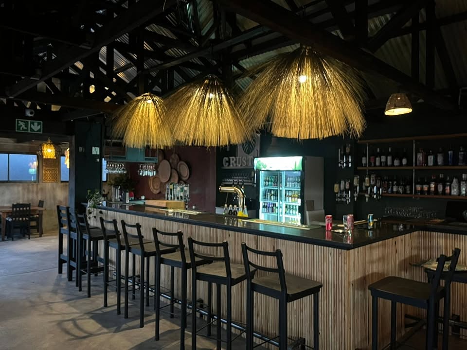 Café Crust bar set for an evening of food, drinks and sport